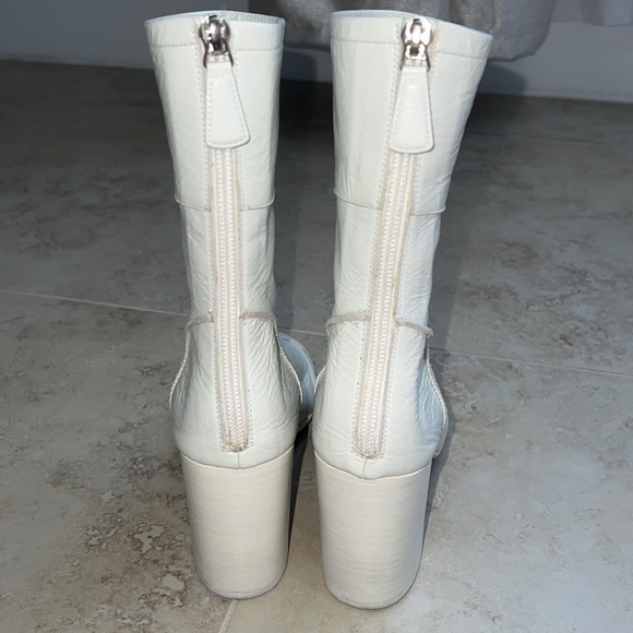 CHANEL 2020 interlocking CC Logo Sock boots - Picture 12 of 13